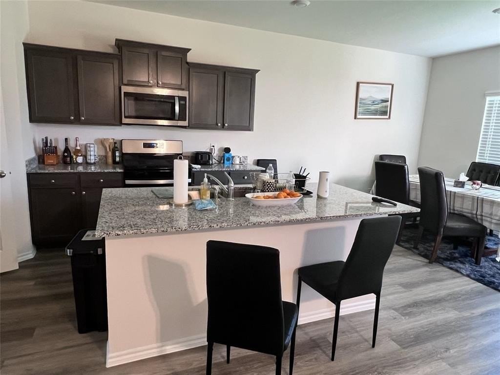 844 Moonglade Rd - Photo 2 of 34