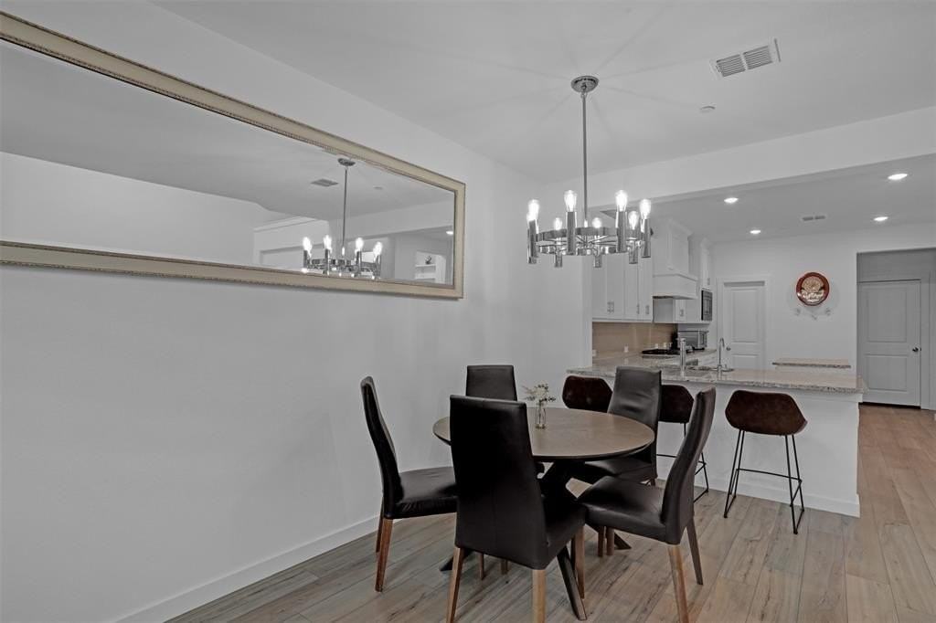 2720 Parkview Pl - Photo 3 of 21