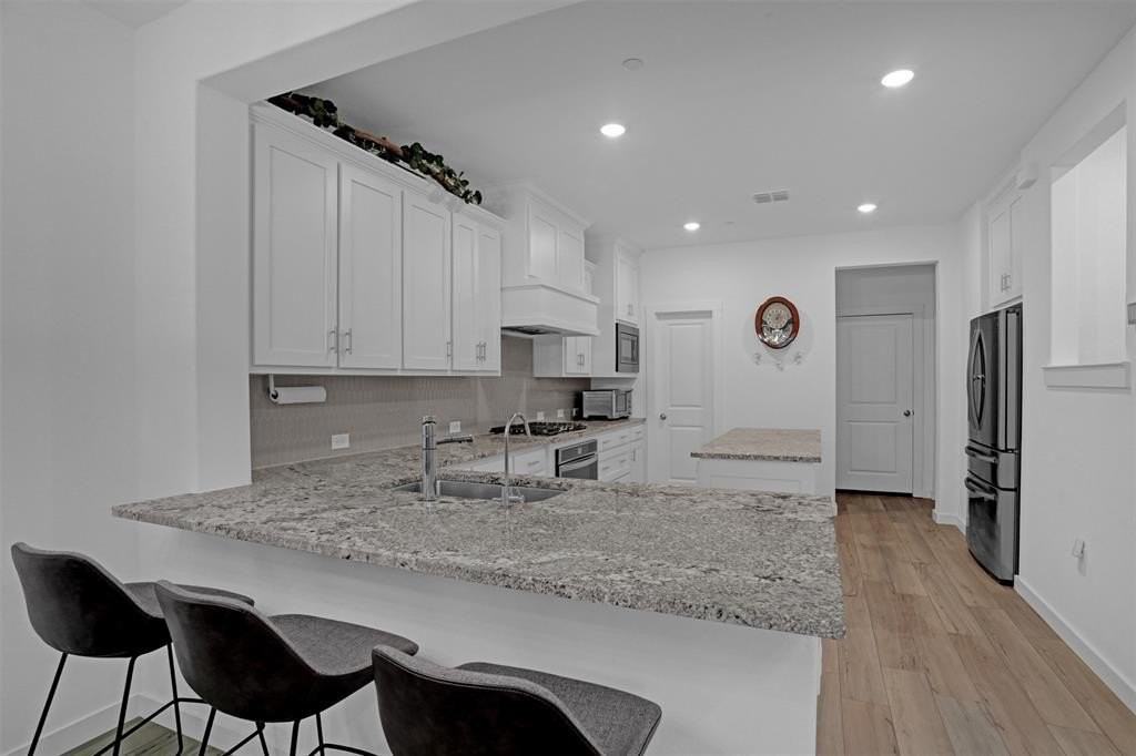 2720 Parkview Pl - Photo 5 of 21