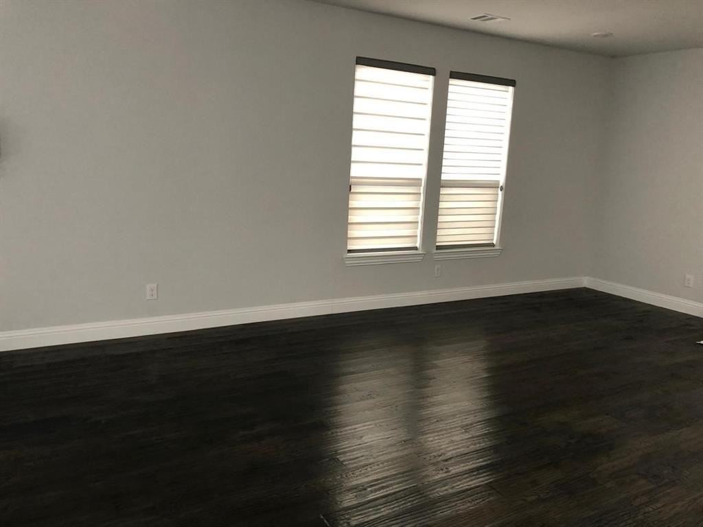 4721 Cash Dr - Photo 3 of 15