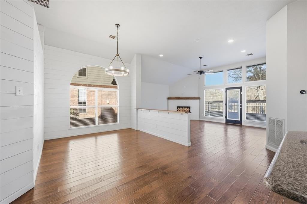 2024 Brookville Ln - Photo 2 of 11