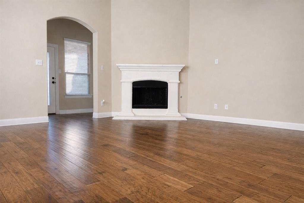 1210 Stampede Dr - Photo 3 of 19