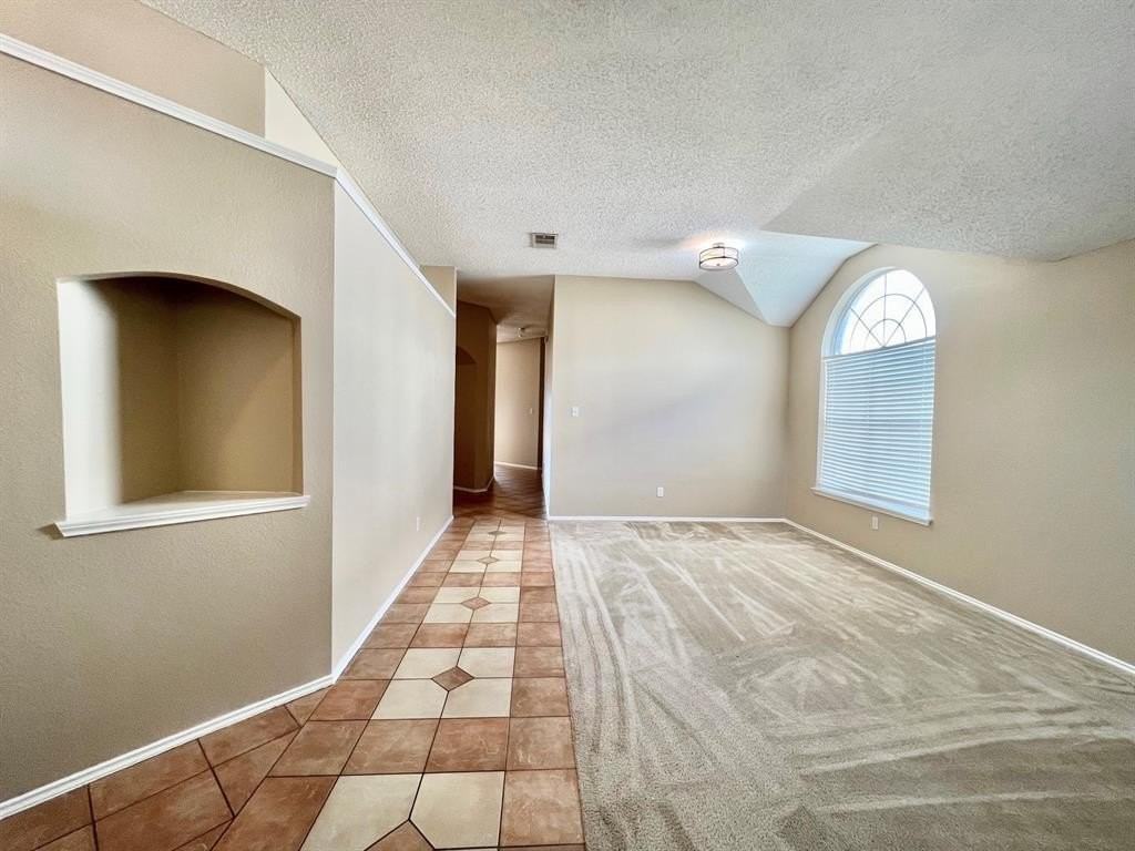 875 Shoal Creek Dr - Photo 7 of 20