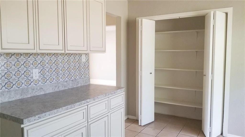 5563 Richardson St - Photo 6 of 11