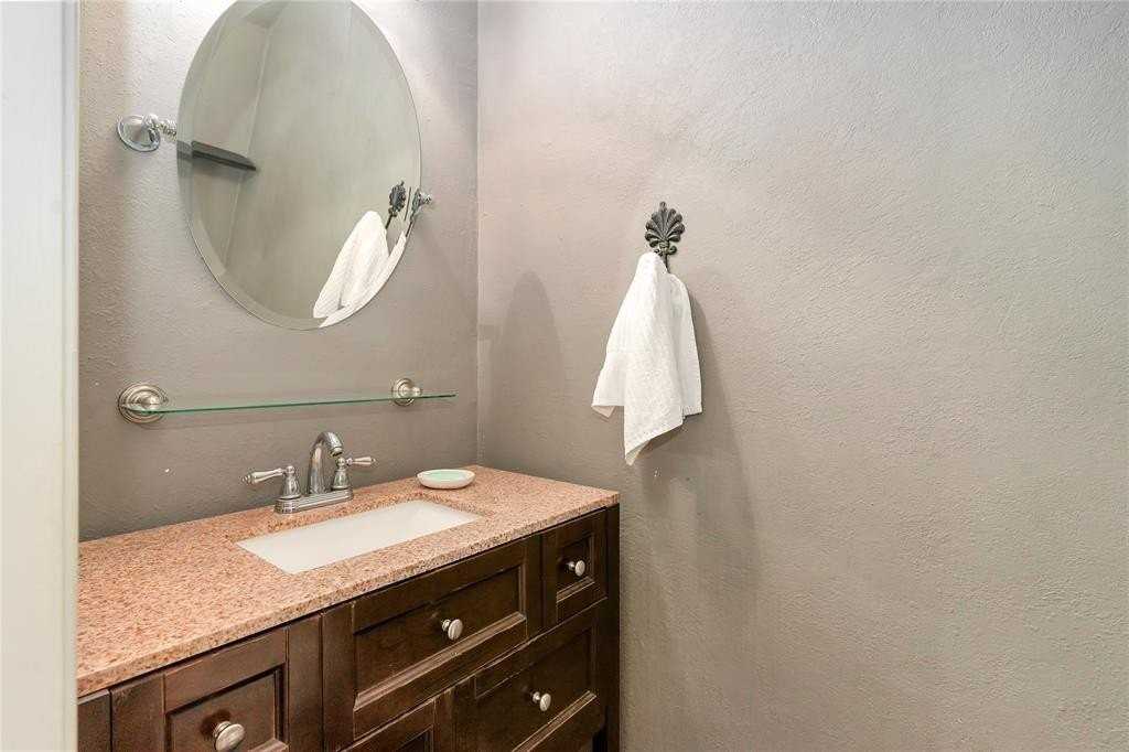 1507 Maybrook Ct - Photo 5 of 15