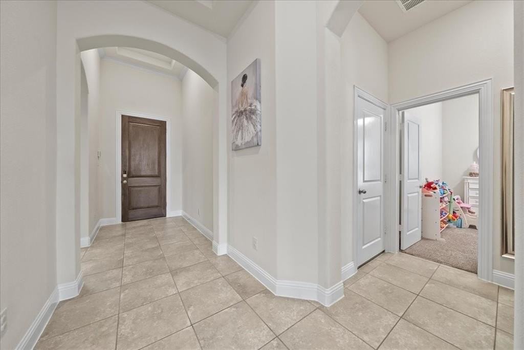 1321 Benavites Dr - Photo 2 of 27