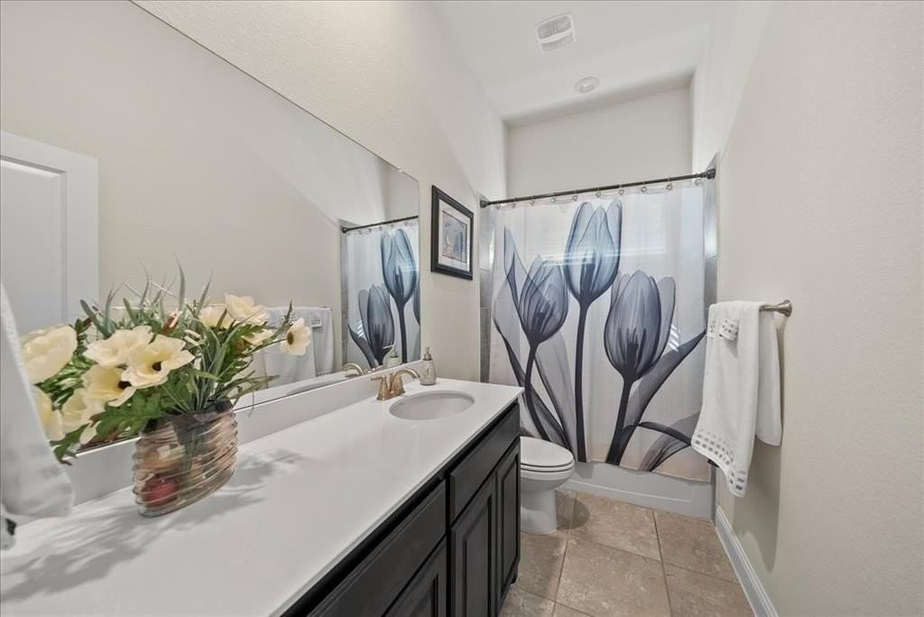 1321 Benavites Dr - Photo 3 of 27