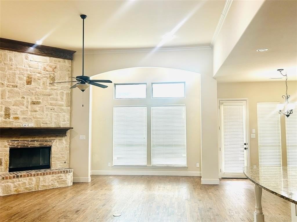 1521 Snowberry Dr - Photo 4 of 24