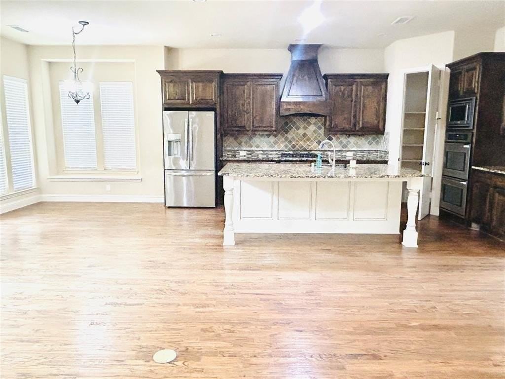 1521 Snowberry Dr - Photo 7 of 24