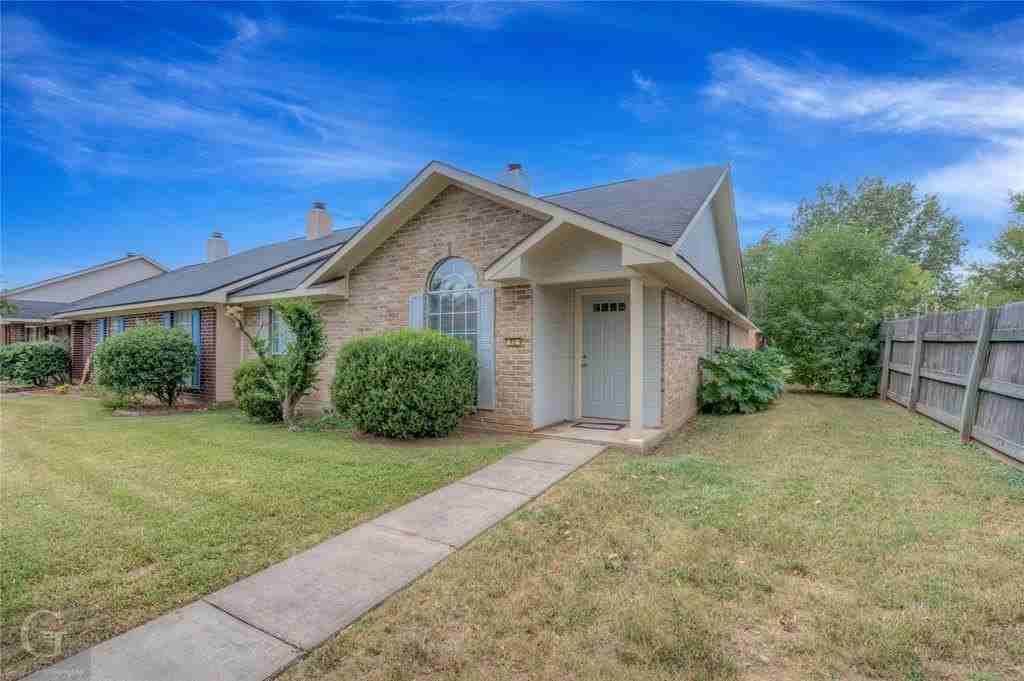 5005 Longstreet Pl #72 - Photo 2 of 20