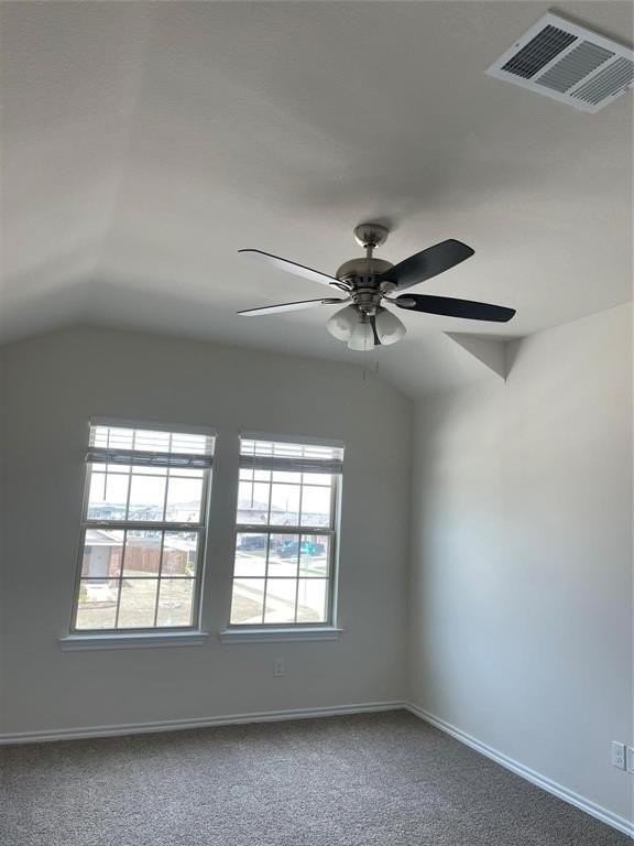 920 Sunrise Ln - Photo 5 of 20