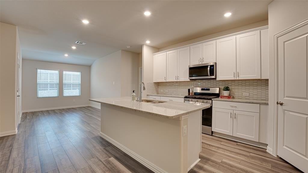 1115 Enchanted Rock Ln - Photo 7 of 30