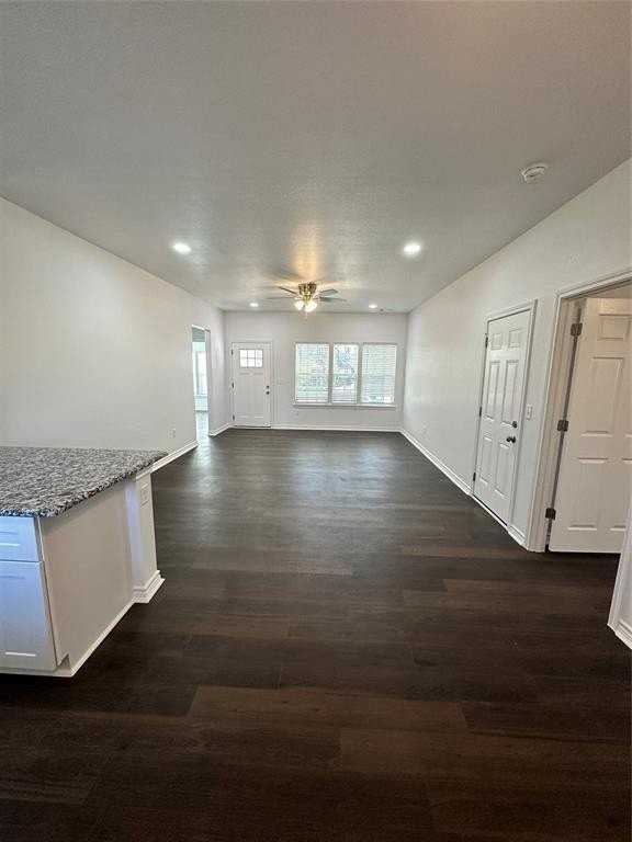 1989 W Bond St - Photo 3 of 19