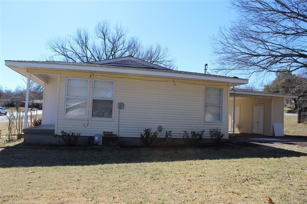 1224 S Lamar St - Photo 3 of 15