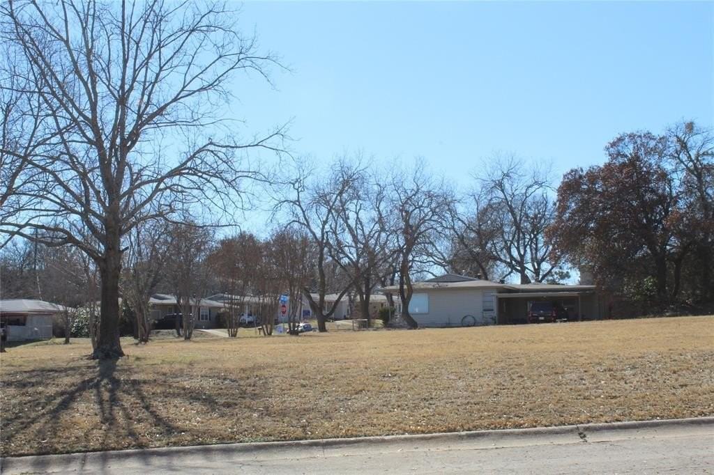 1224 S Lamar St - Photo 4 of 15