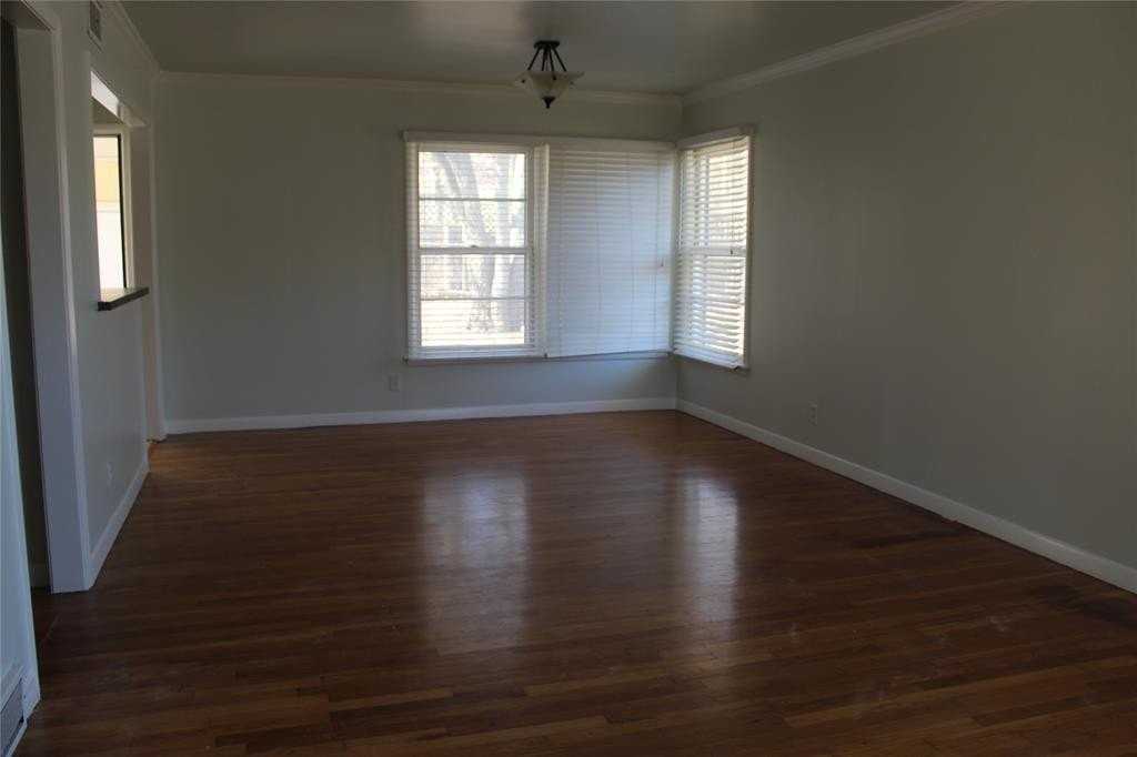 1224 S Lamar St - Photo 7 of 15