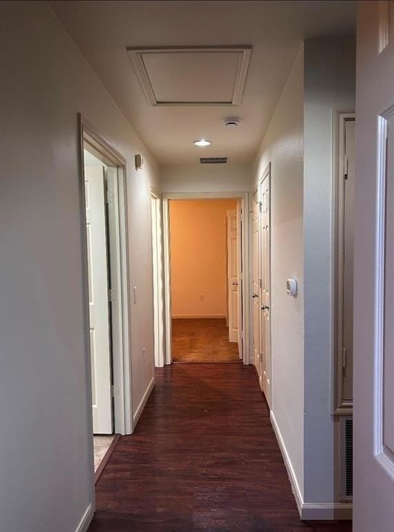 1806 Holland St - Photo 6 of 10