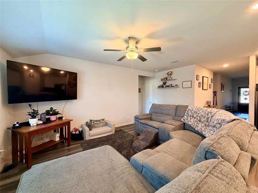 6301 Spooky Cat Trl - Photo 5 of 22