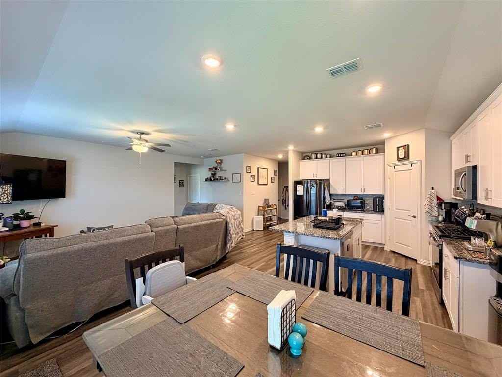 6301 Spooky Cat Trl - Photo 6 of 22