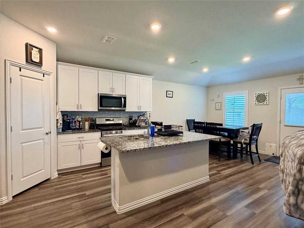 6301 Spooky Cat Trl - Photo 7 of 22