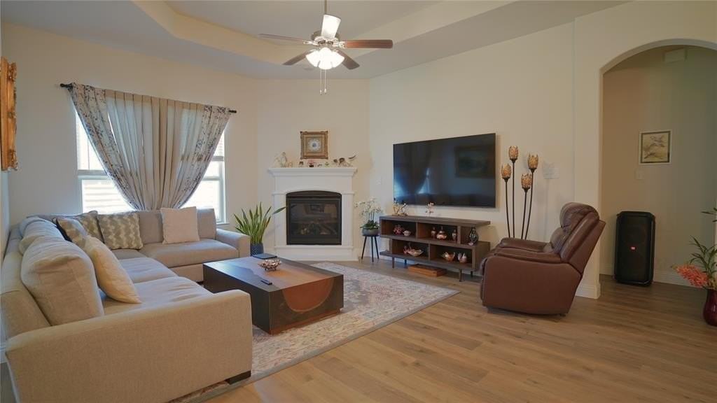 1101 Ginger Rd - Photo 4 of 16