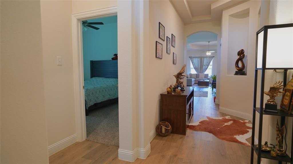 1101 Ginger Rd - Photo 5 of 16