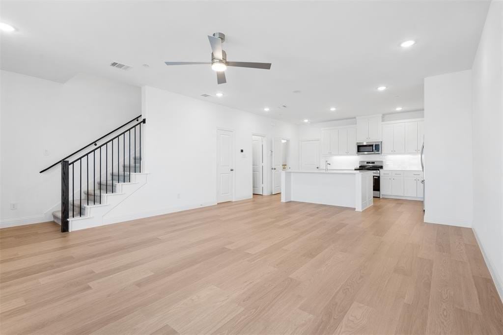 1025 Stockton Dr - Photo 5 of 25