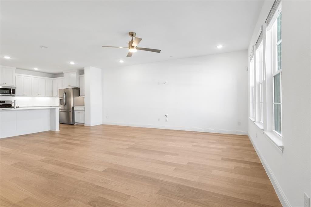 1025 Stockton Dr - Photo 6 of 25