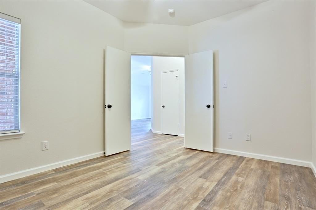 9208 Chesapeake Ln - Photo 6 of 25