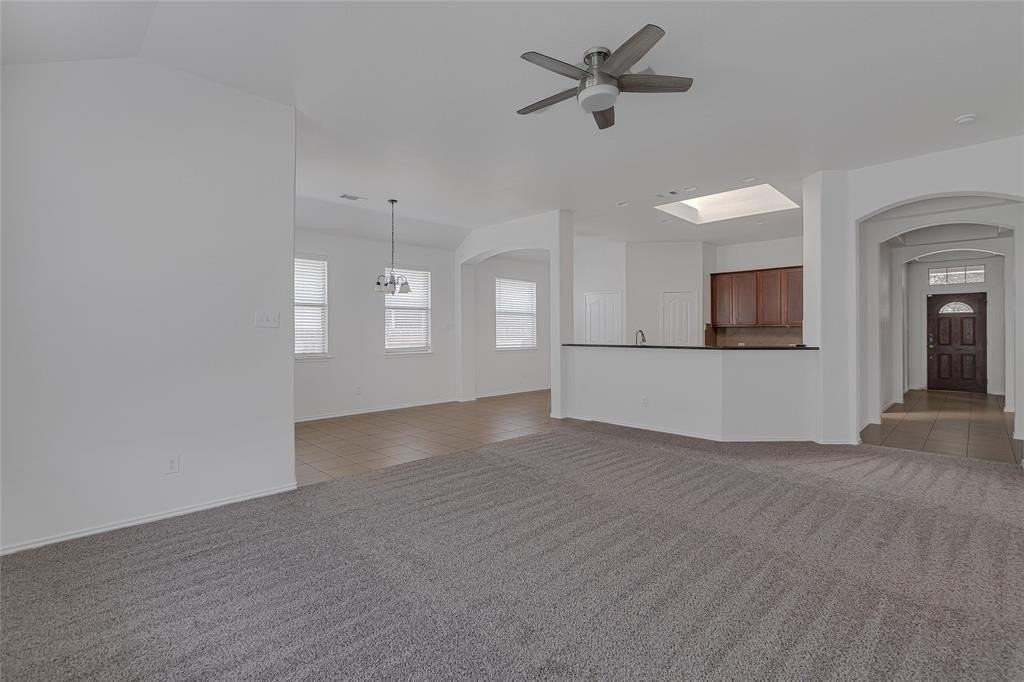 1624 Wickham Dr - Photo 3 of 25