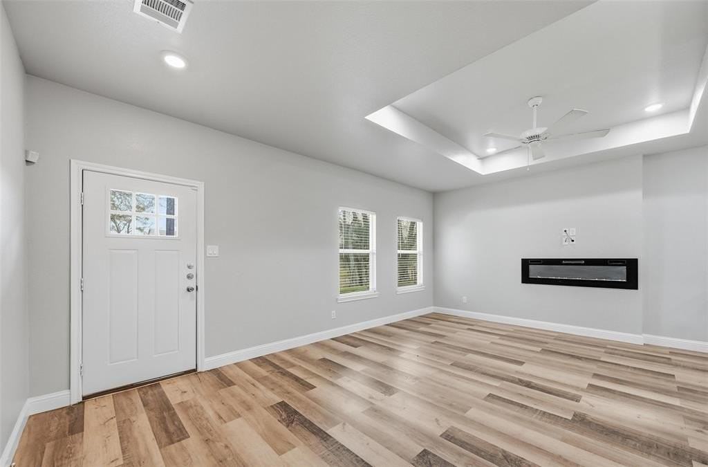 813 Oneal St - Photo 3 of 18