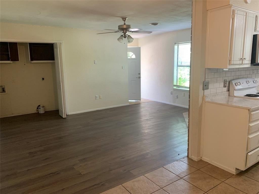 2502 S 19th St #B - Photo 3 of 6