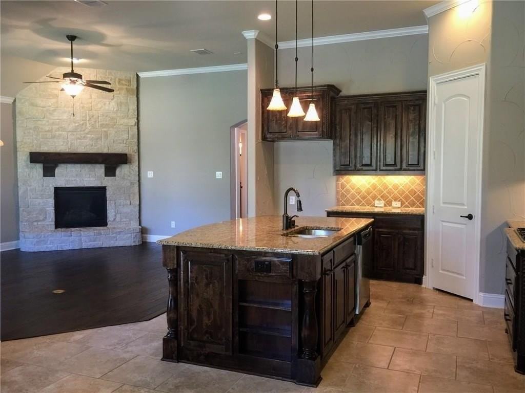 2623 Kingsford Ln - Photo 5 of 24