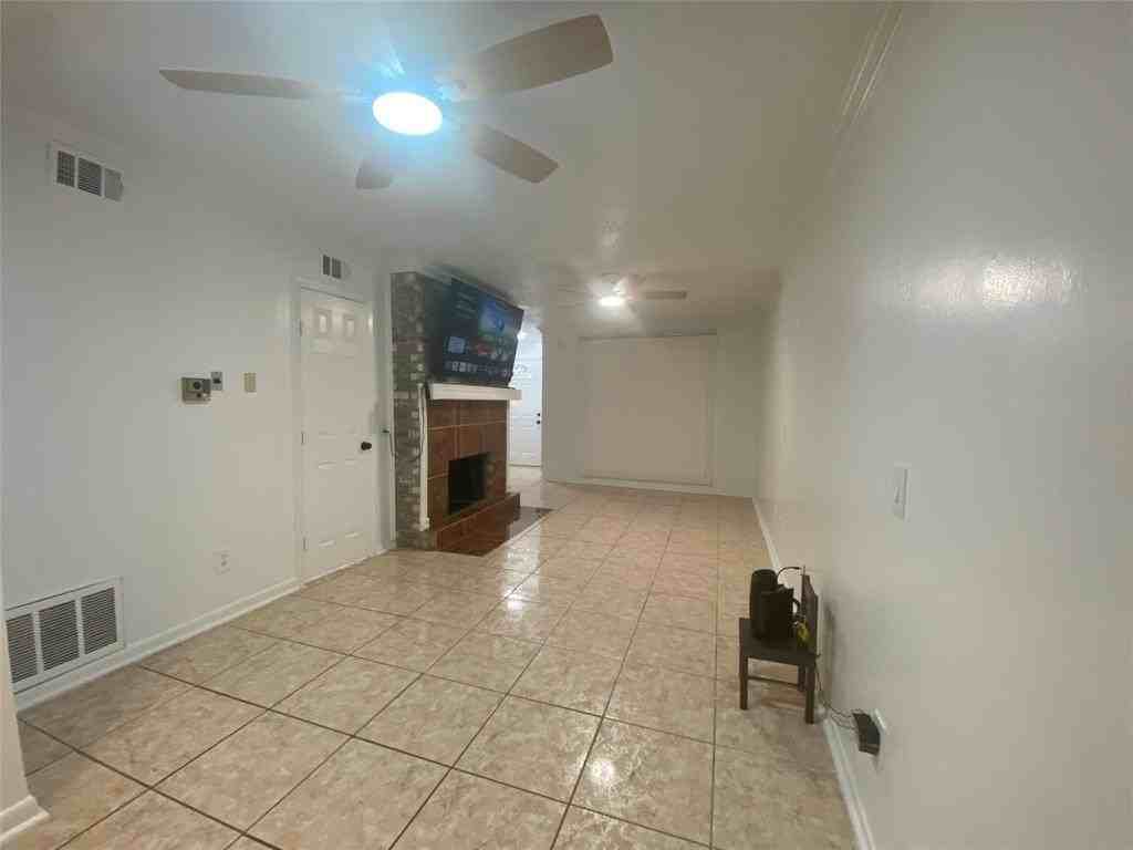 3420 Hidalgo Dr #301 - Photo 7 of 39