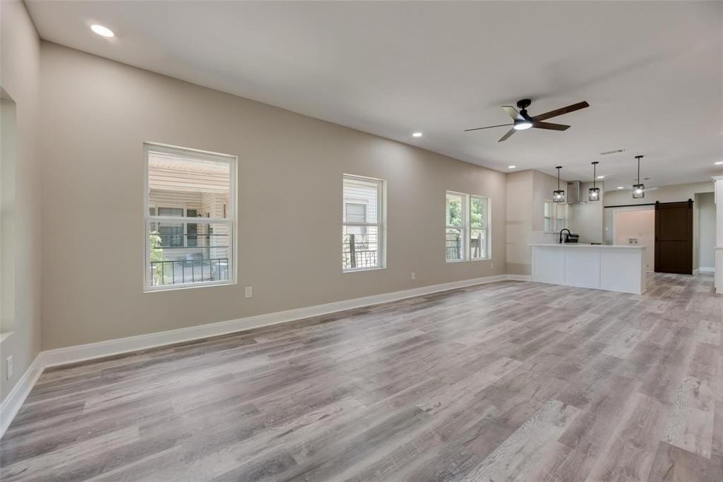 2945 May St - Photo 5 of 18