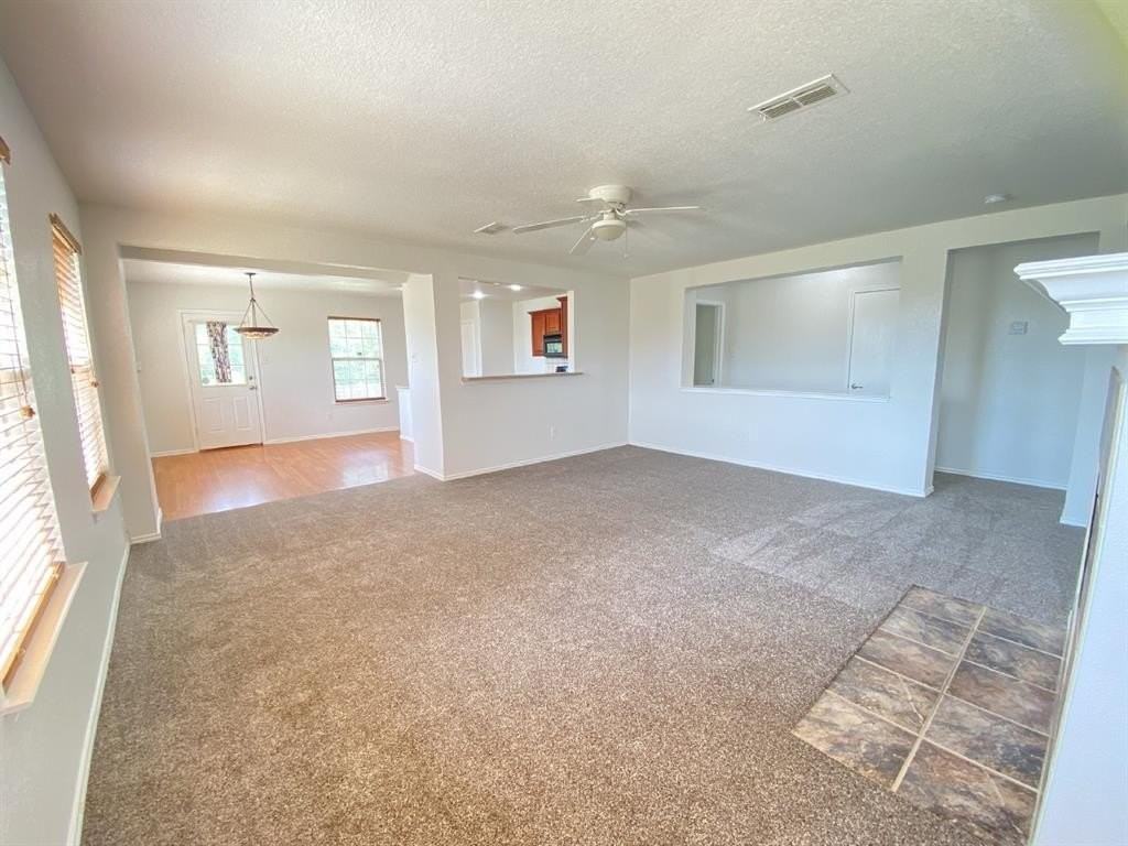 8016 Meadow View Trl - Photo 5 of 25
