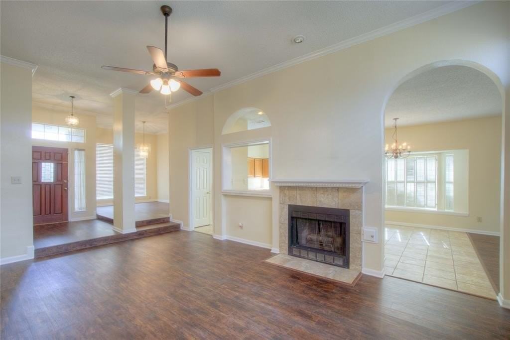 4221 Crestedge Ln - Photo 5 of 20