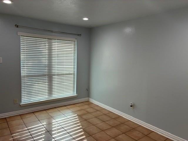 425 S Oak St #101 - Photo 7 of 23