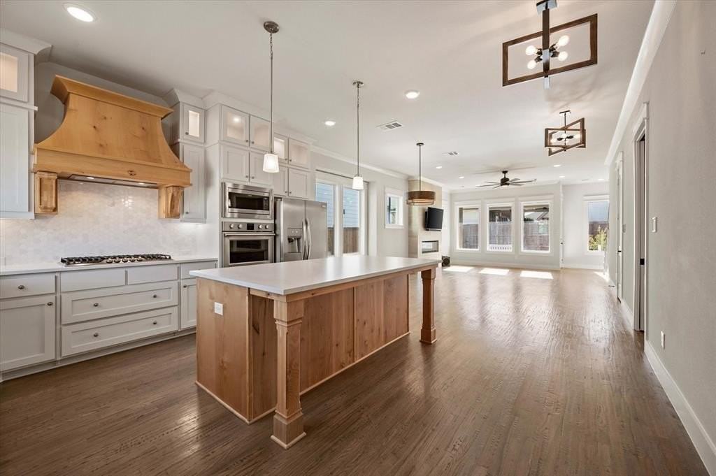 449 Jones St - Photo 2 of 30