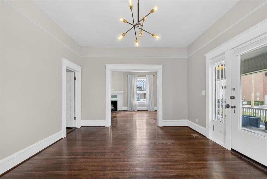 1630 Mistletoe Blvd #A - Photo 6 of 34