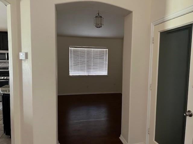 201 Willow St - Photo 6 of 13