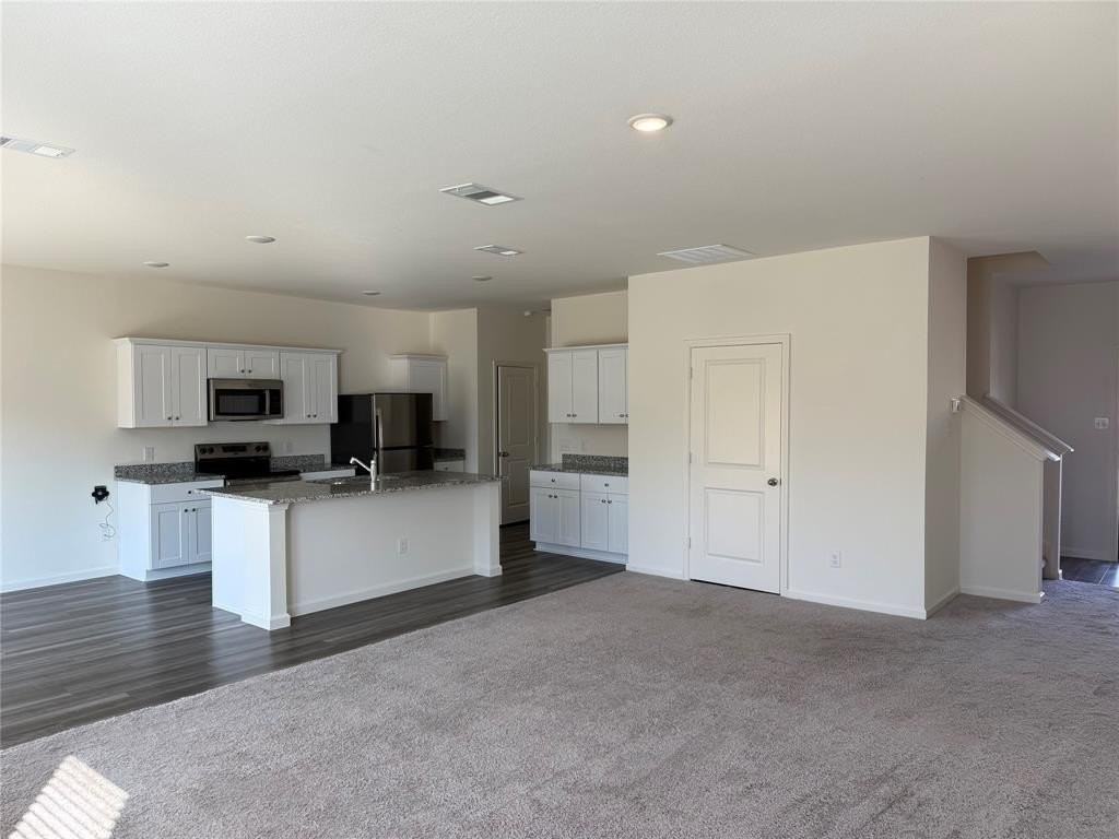 2104 Jackson St - Photo 3 of 19