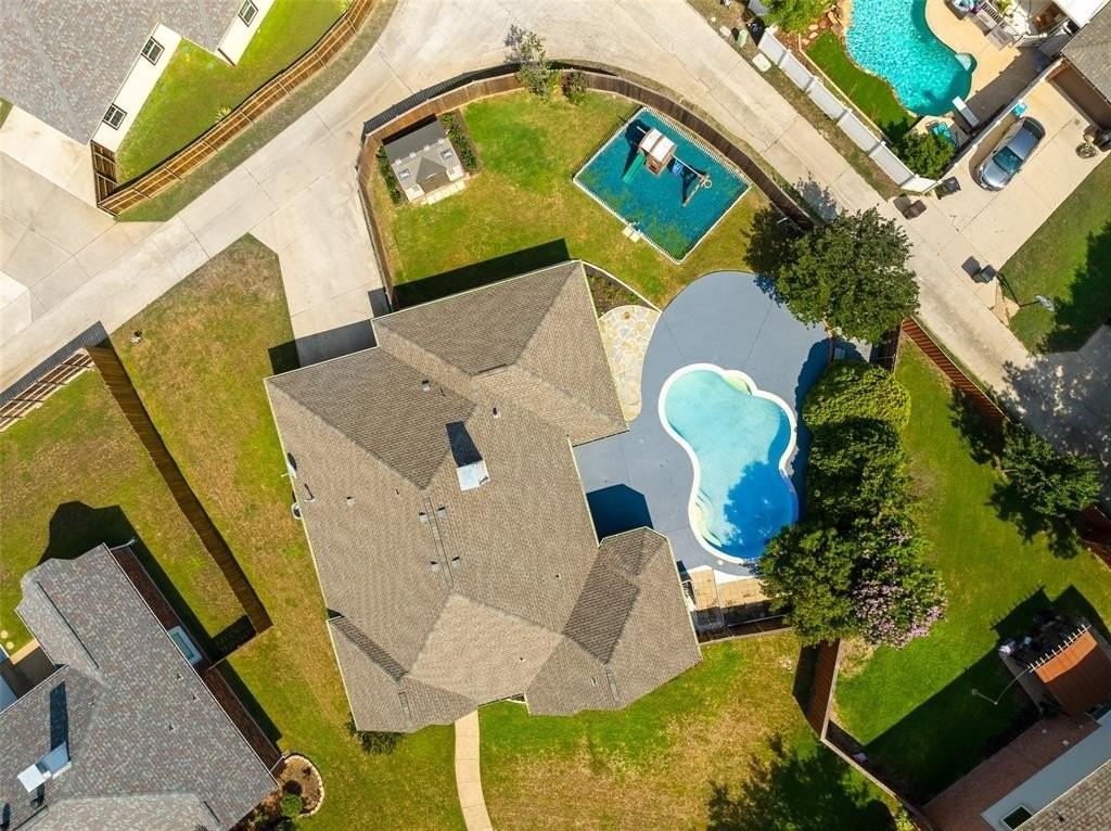 7317 Gemini Dr - Photo 4 of 33