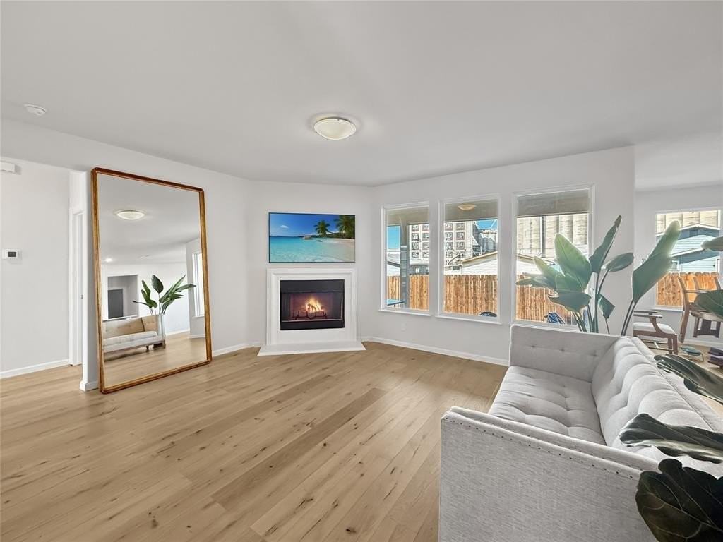 2018 Morse St - Photo 4 of 32