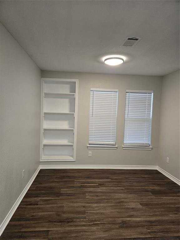 7800 Irish Dr #00D - Photo 3 of 28