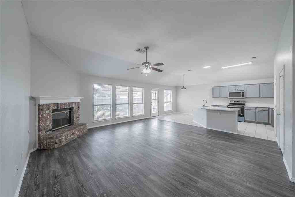 602 Joy Ln - Photo 7 of 36