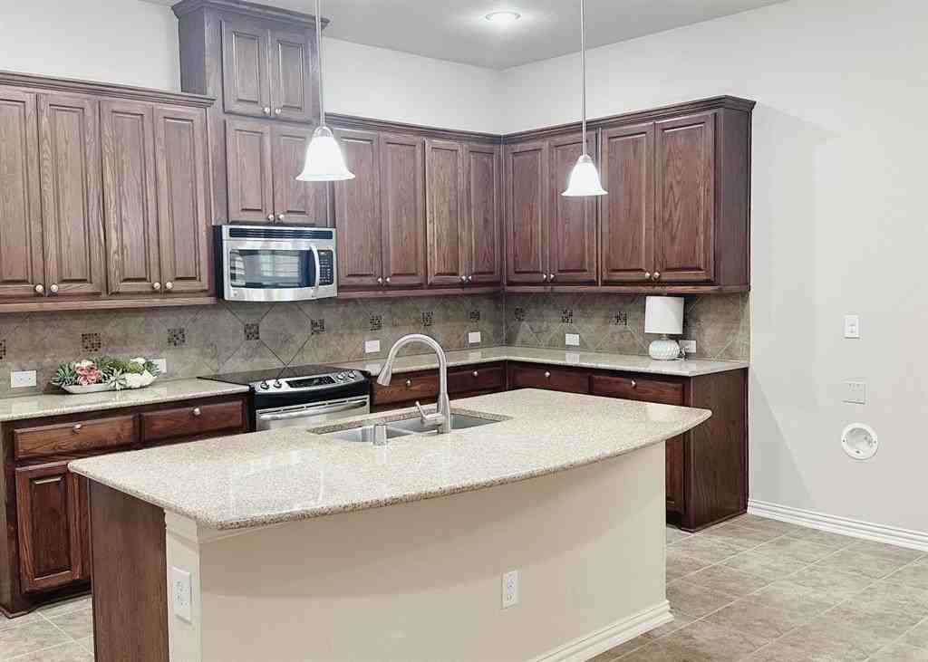 414 Plumwood Way - Photo 3 of 8