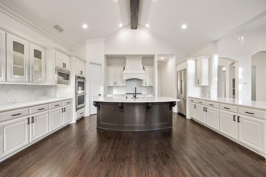 1801 Fostermill Dr - Photo 5 of 36