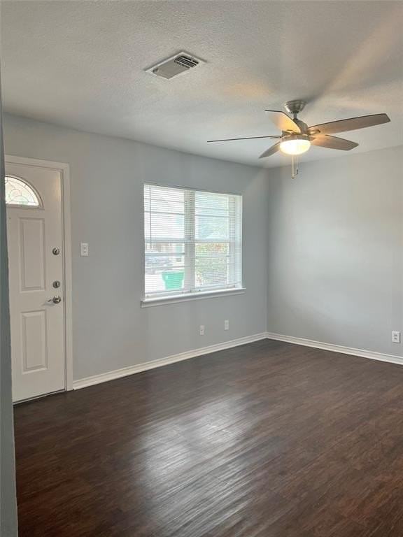 403 Perry Ave - Photo 3 of 16