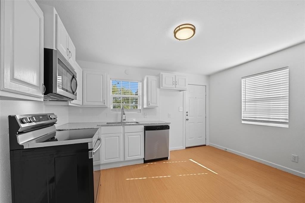 708 Union Ave - Photo 3 of 18